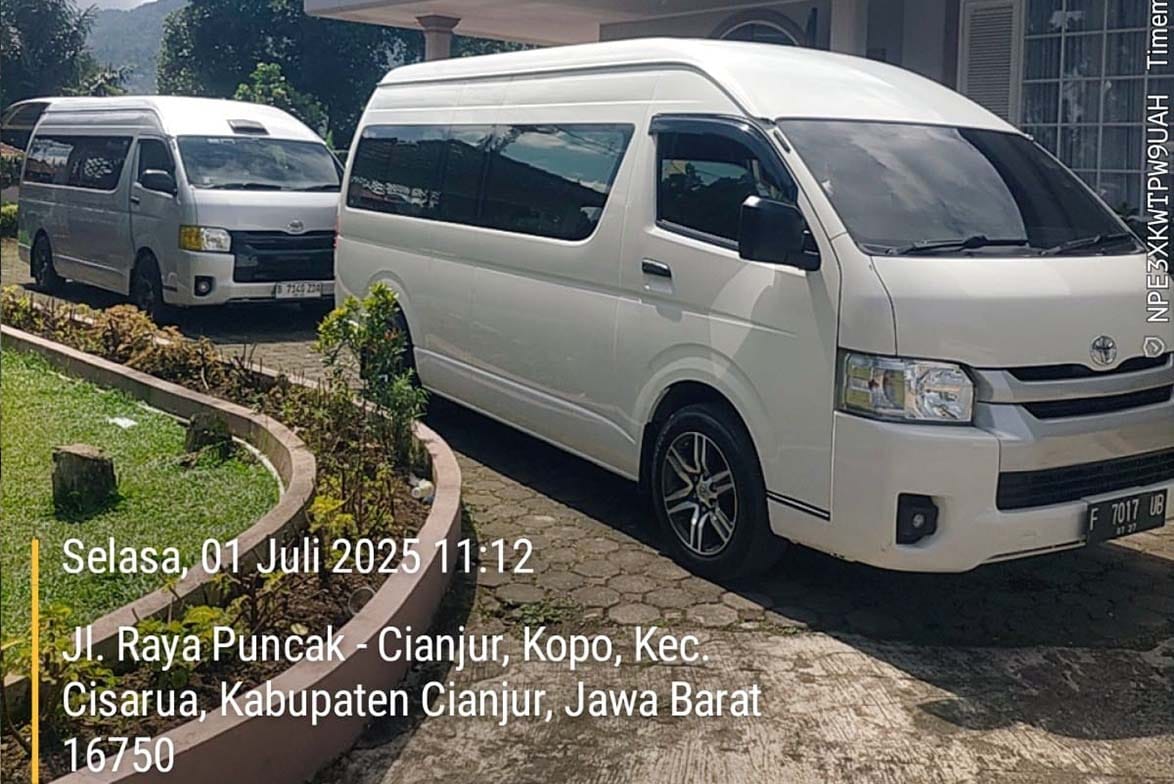 sewa hiace jakarta pusat