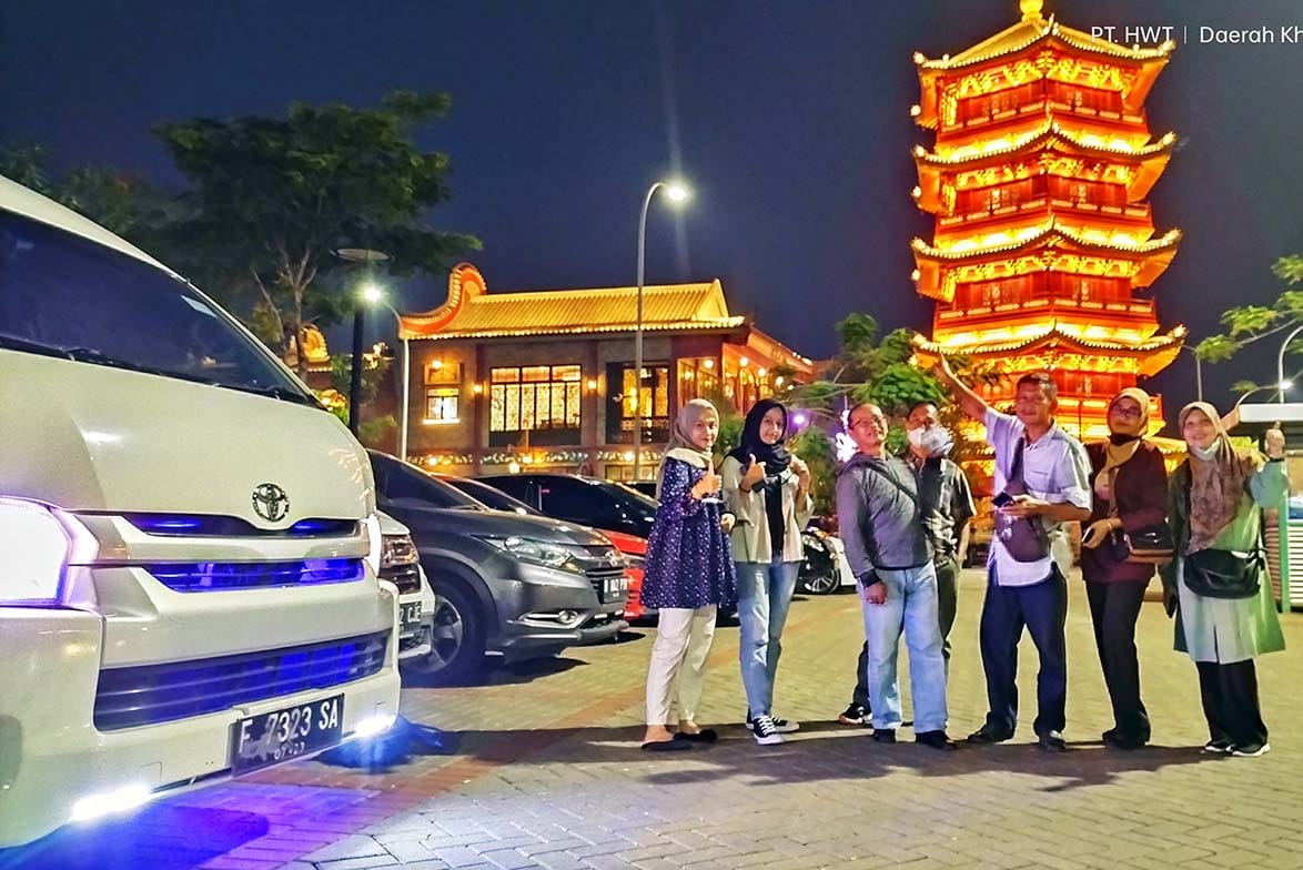 Sewa Hiace Jakarta Lombok