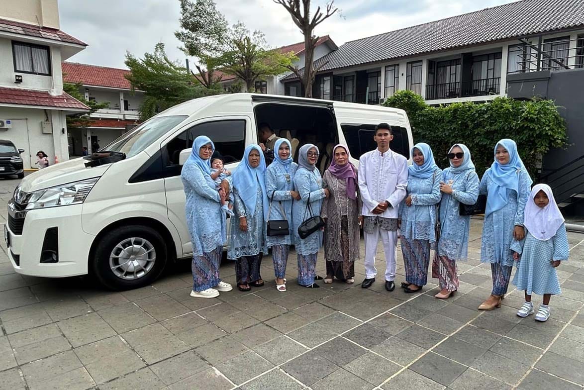 Sewa Hiace Murah Depok