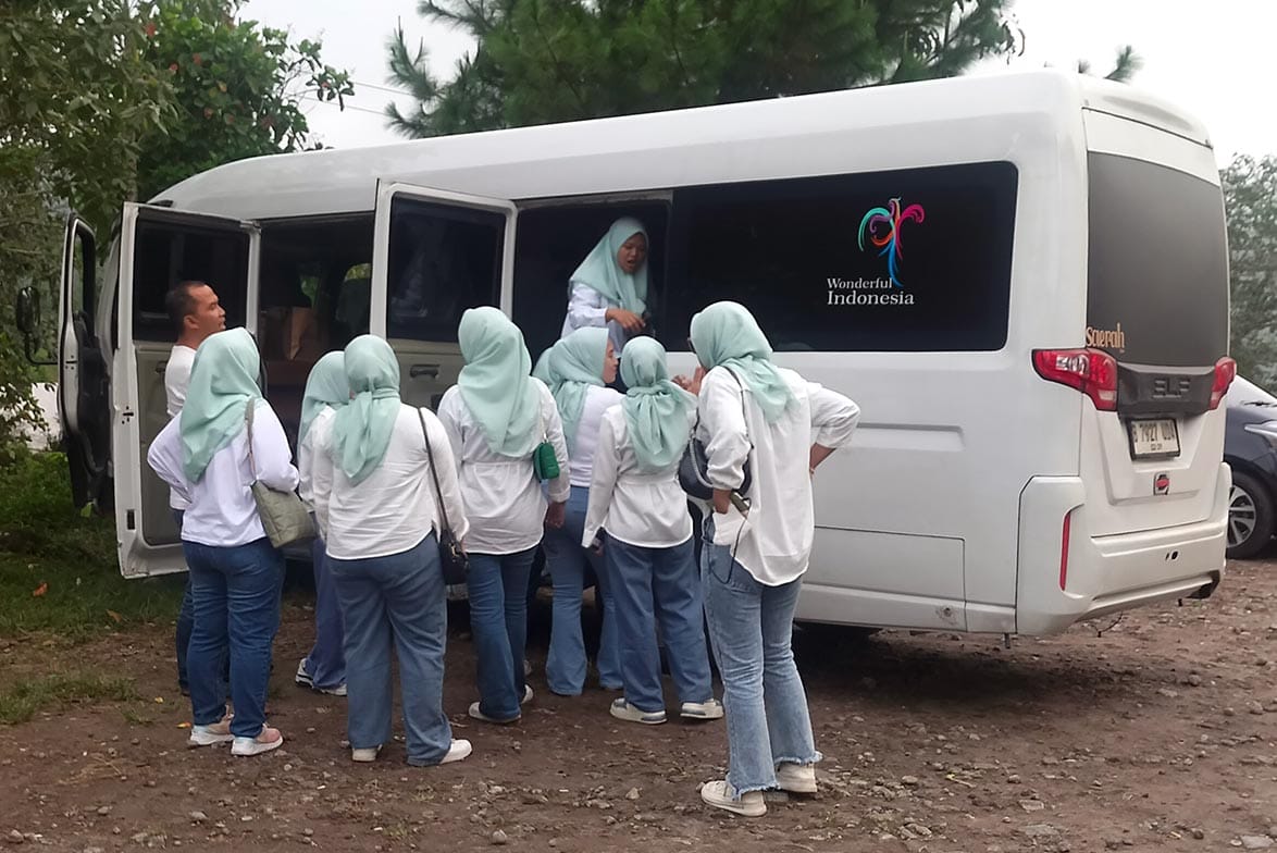 Sewa Hiace Makasar Jakarta