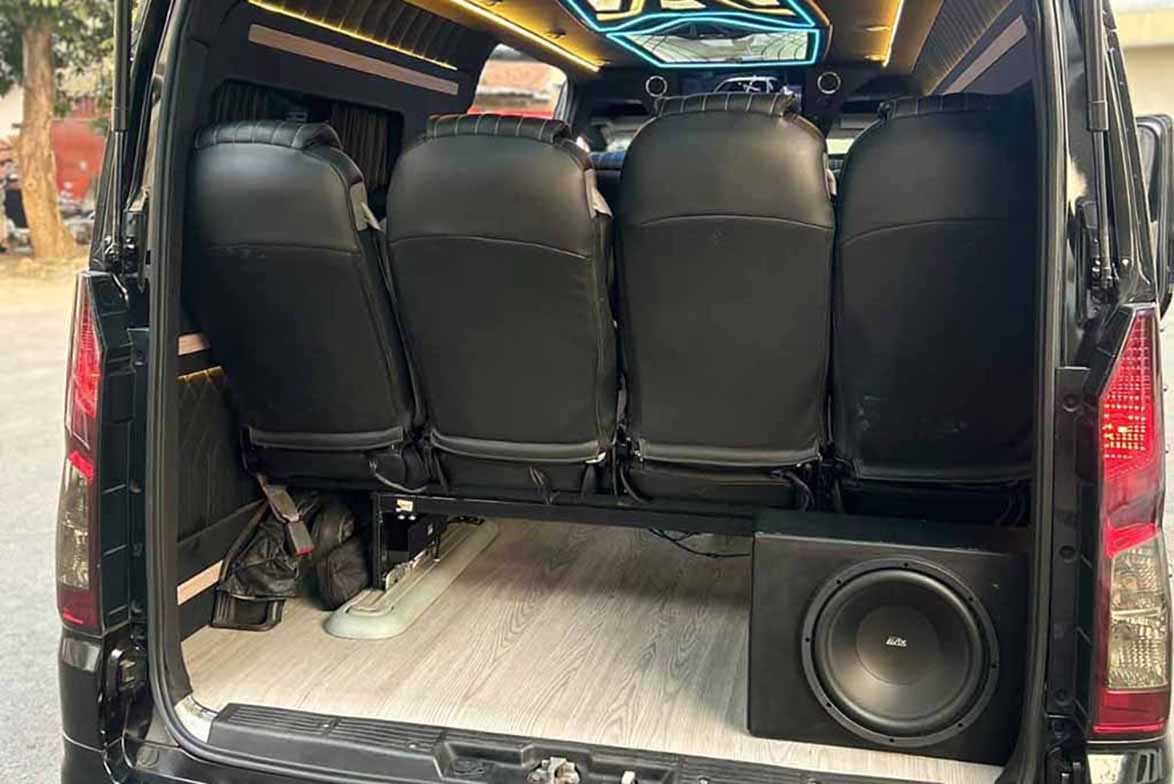 Sewa Hiace Luxury Bogor