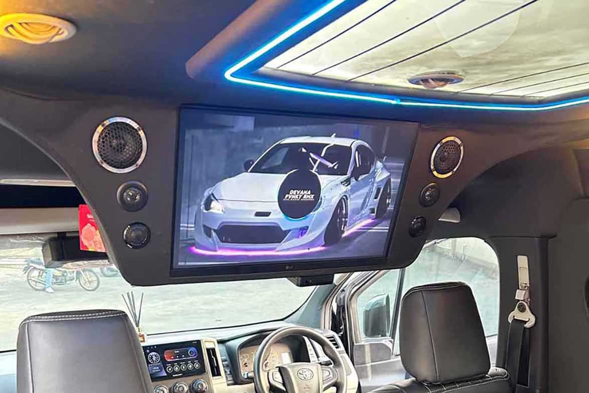 Sewa Hiace Luxury Bogor