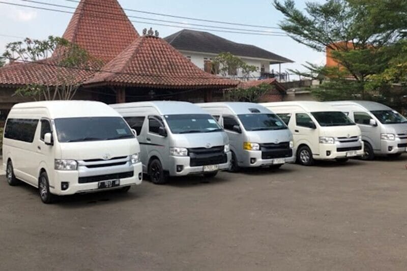 Sewa Hiace Kebayoran Baru