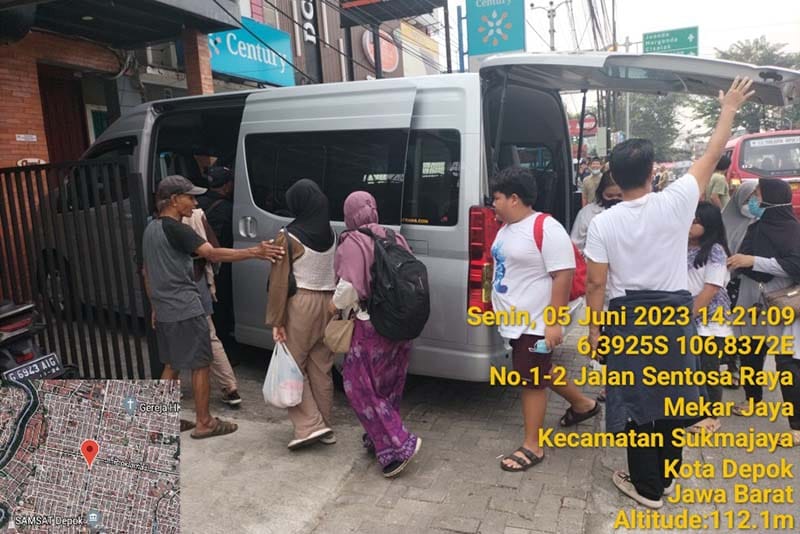 Sewa Mobil Hiace Rawamangun