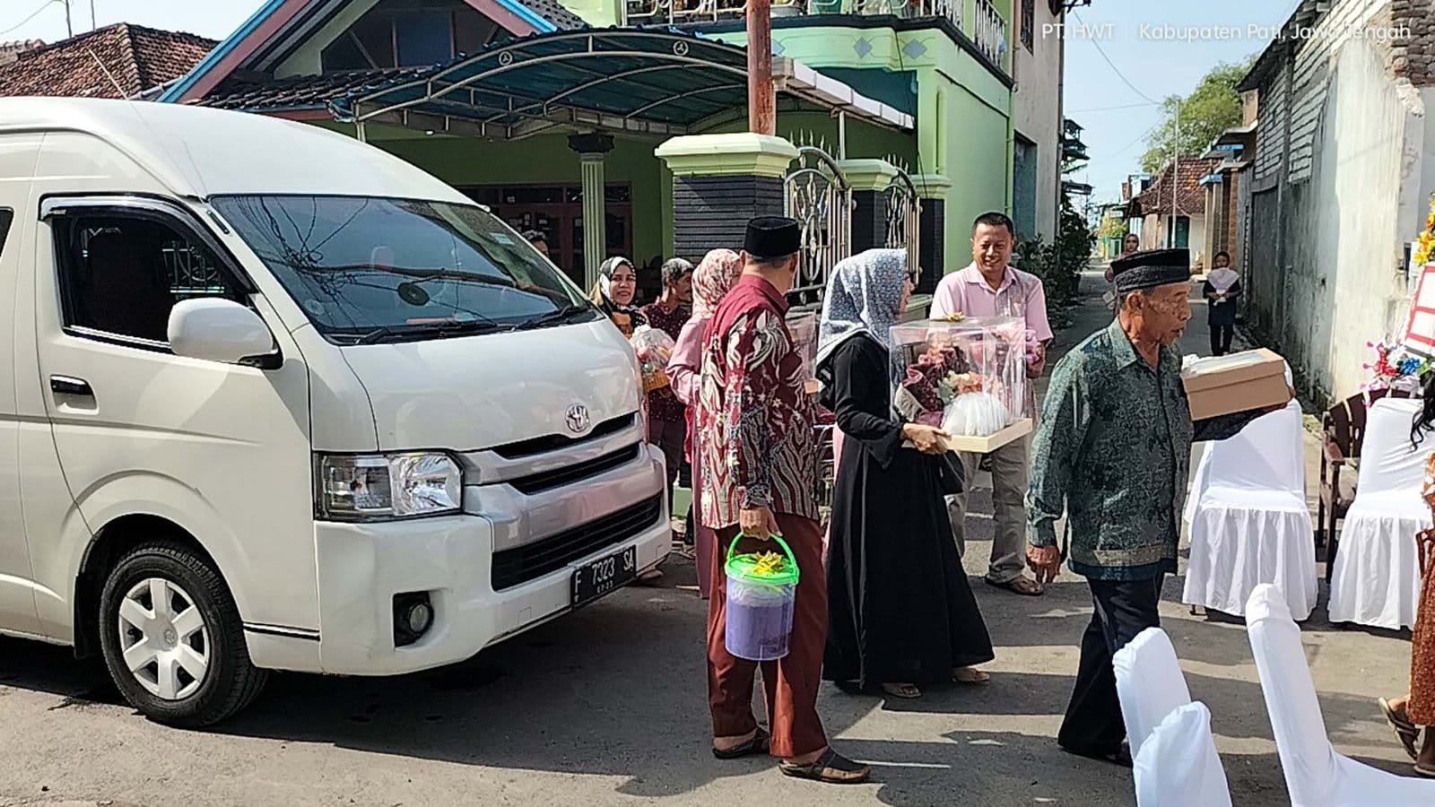 Sewa Hiace Sukmajaya Tajurhalang