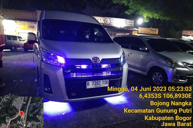 Sewa Hiace Wanaherang