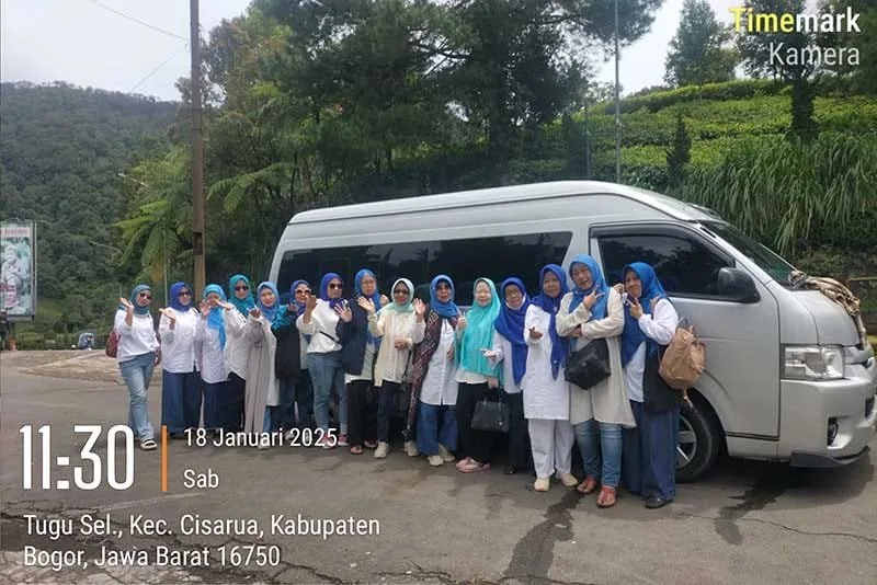sewa mobil toyota hiace