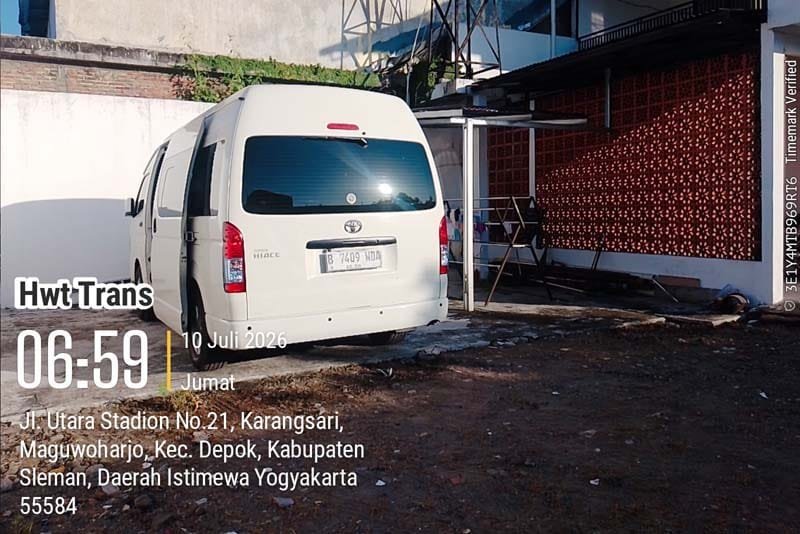 Sewa Hiace Ujung Menteng