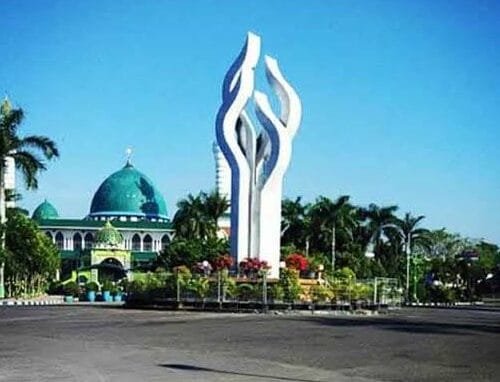 Sewa Hiace ke Pamekasan Jawa Timur Perjalanan PP 4 hari